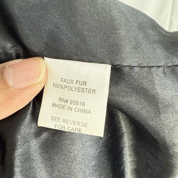 Women’s Fever Faux Fur Collared Black Lined Side Pockets Small Jacket - Picture 15 of 16